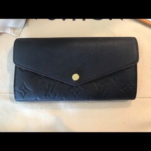 Louis Vuitton Sarah Wallet